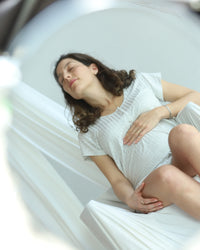 Set (3p) Remera, Short y Bata "Essential Pure & Gray"