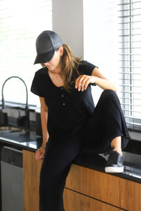 Set (2p) Remera y Pantalon "Essential Black" s/p