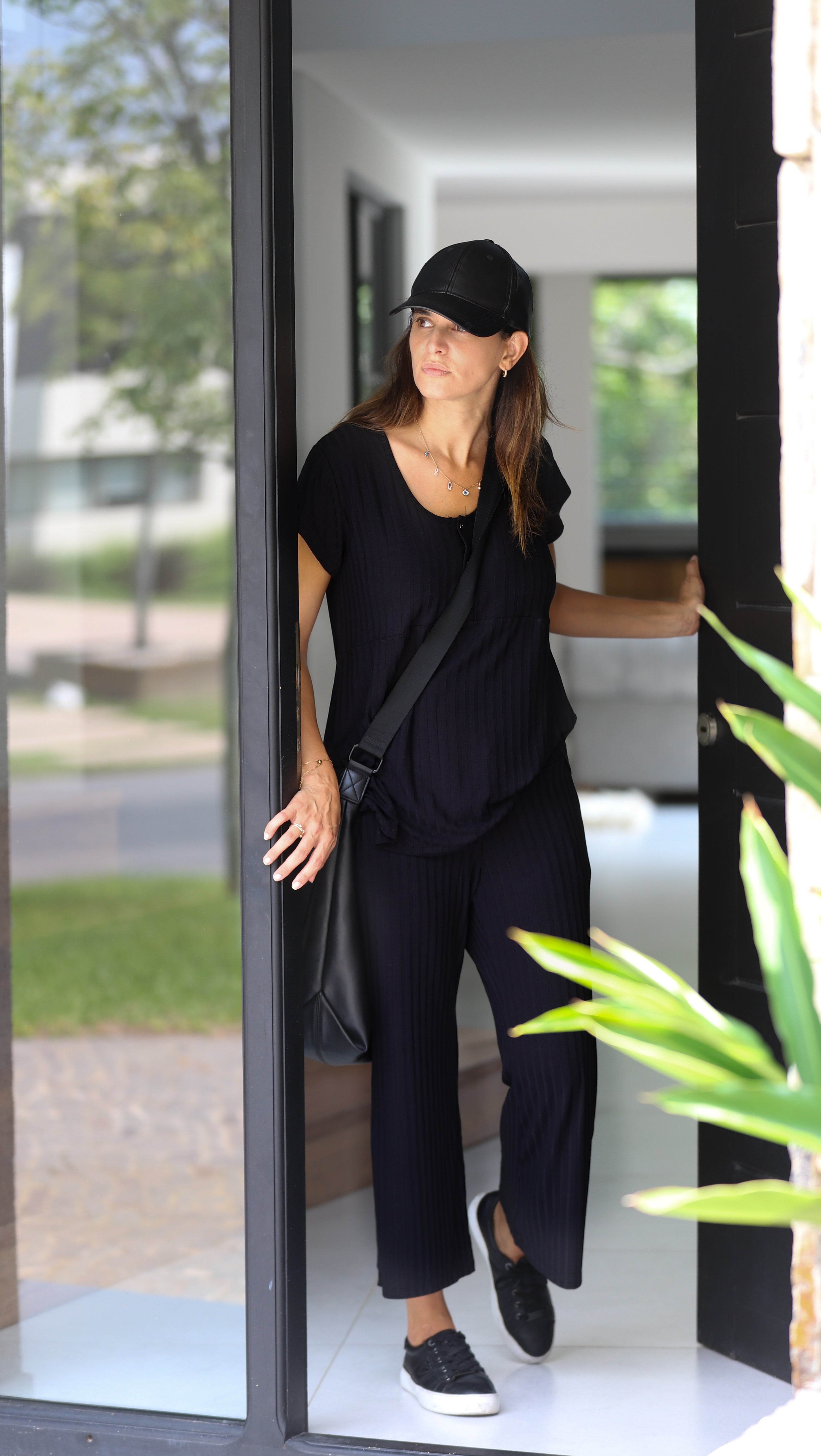 Set (2p) Remera y Pantalon "Essential Black" s/p