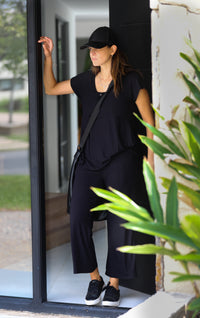 Pantalón "Essential Black"