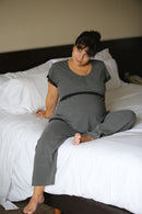 Set (2p) Remera y Pantalón "Essential Dark Gray"